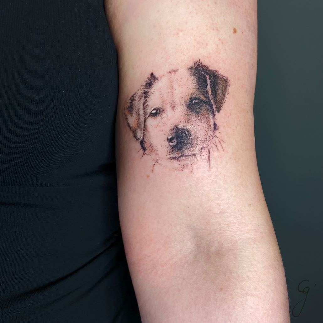 Custom portrait of Gracie the dog fine line dotwork tattoo by artist Cesarina Gretha (Sanne Bosscher)